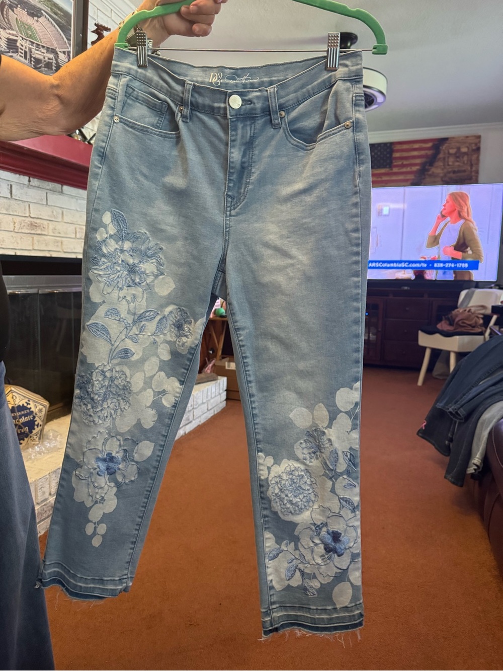D&G Light Blue Floral Embroidered Cropped Jeans